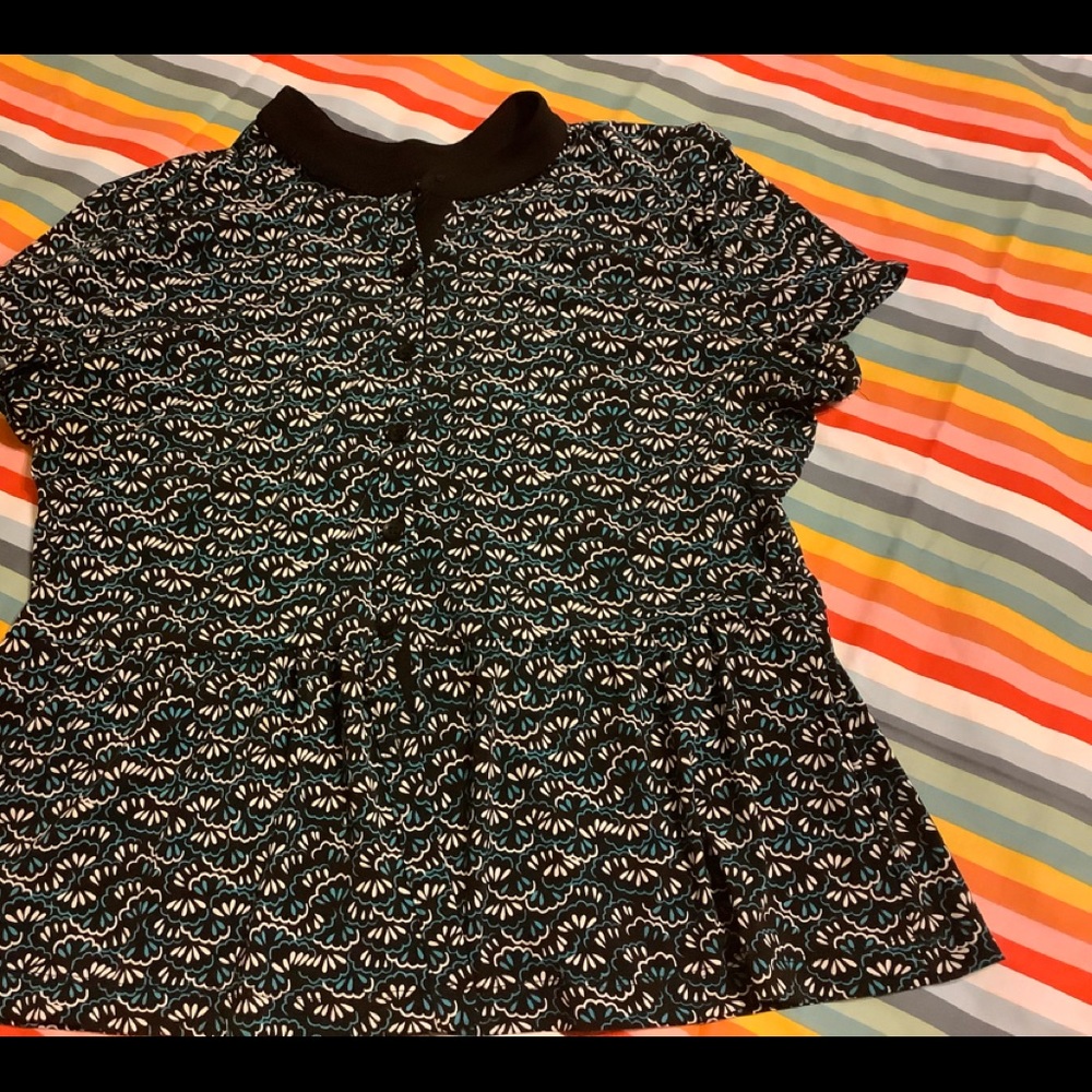 Ingredients brand top in turquoise, black & white, in Size LP.